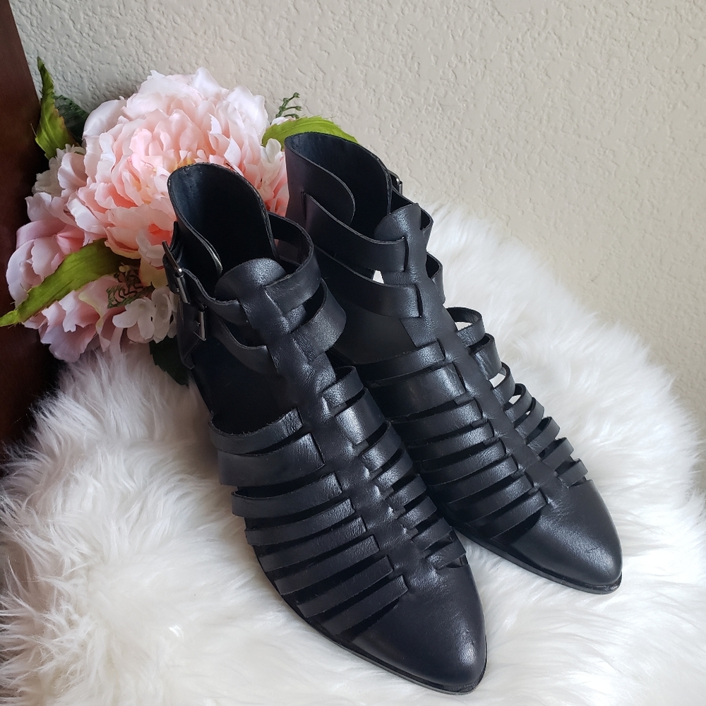 Vince Camuto Black Pointed Toe Cage Sandals